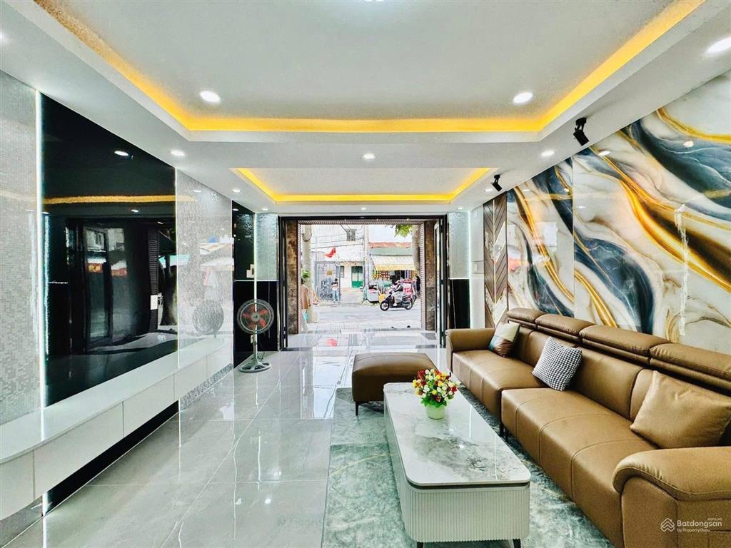 Em hào 0902 811 ***  2.45tỷ nhà nguyễn hữu tiến đường 10m ôtô tránh  shr