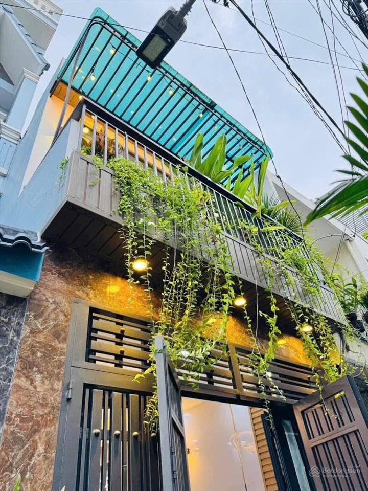 Em hào 0902 811 ***2tỷ nhà đepj thành thái 31m² 2pn 2wchẻm 5m thôngsổ đỏ