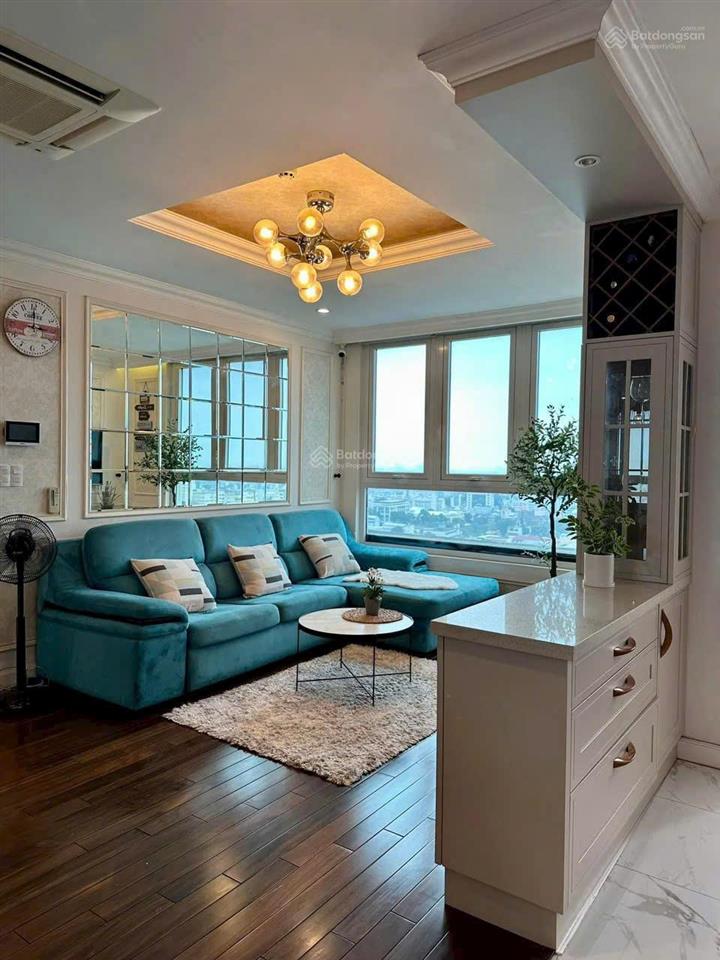 Bán căn hộ chung cư screc tower, 3,6 tỷ, 61 m2, view đẹp tại trường sa, q.3, hcm