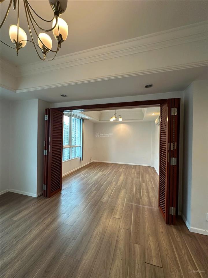 Bán căn hộ 2pn 2wc tại chung cư phú thọ q11, 3,5 tỷ, 65m2 sẵn sổ hồng