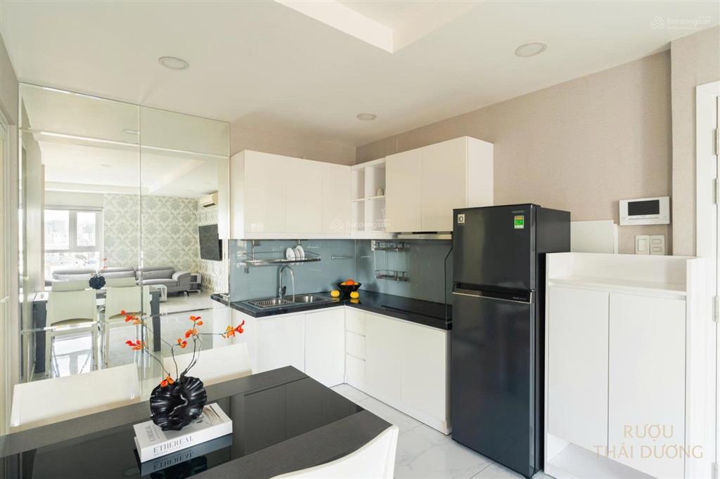 Bán căn hộ 2pn 2wc tại chung cư phú thọ q11, 3,5 tỷ, 65m2 sẵn sổ hồng