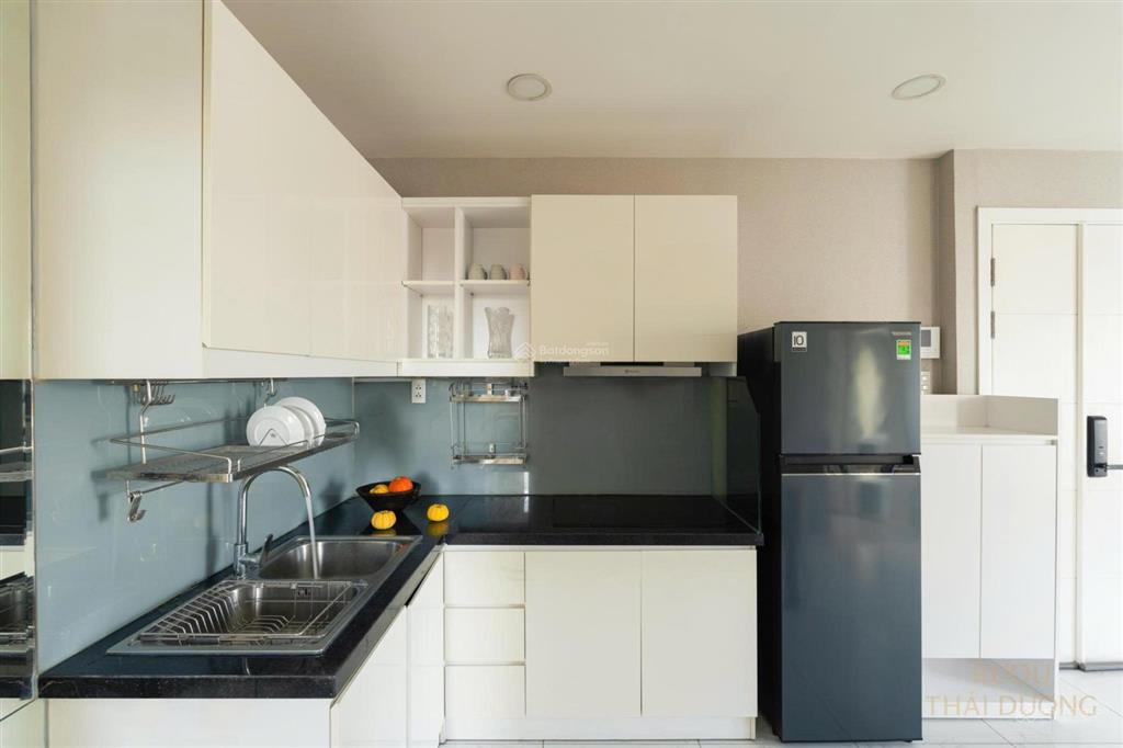 Bán căn hộ 54,5m2, 2pn, 2wc tại nguyễn biểu, q5, sẵn sổ hồng