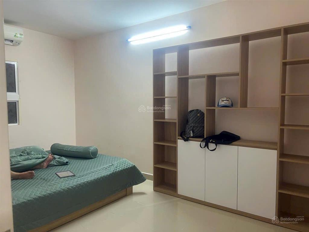 Cho thuê căn góc 590 cách mạng tháng tám, 85m, 2pn, 2wc q3, hcm
