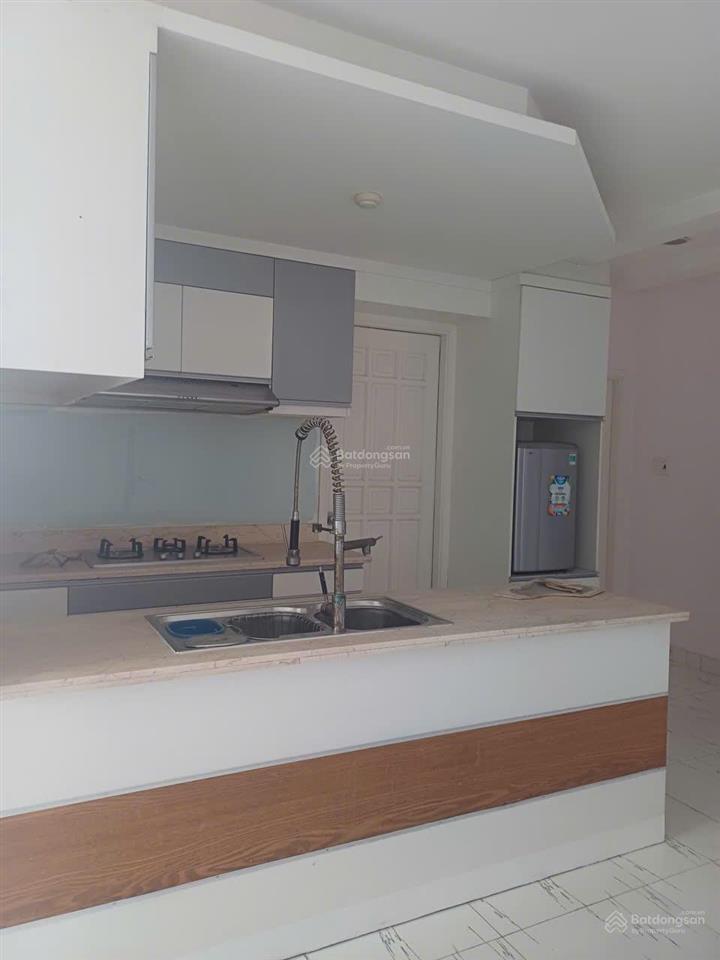 Hàng căn giá 10tr 2pn, 2wc chung cư khải hoàn, lạc long quân, q11, hcm