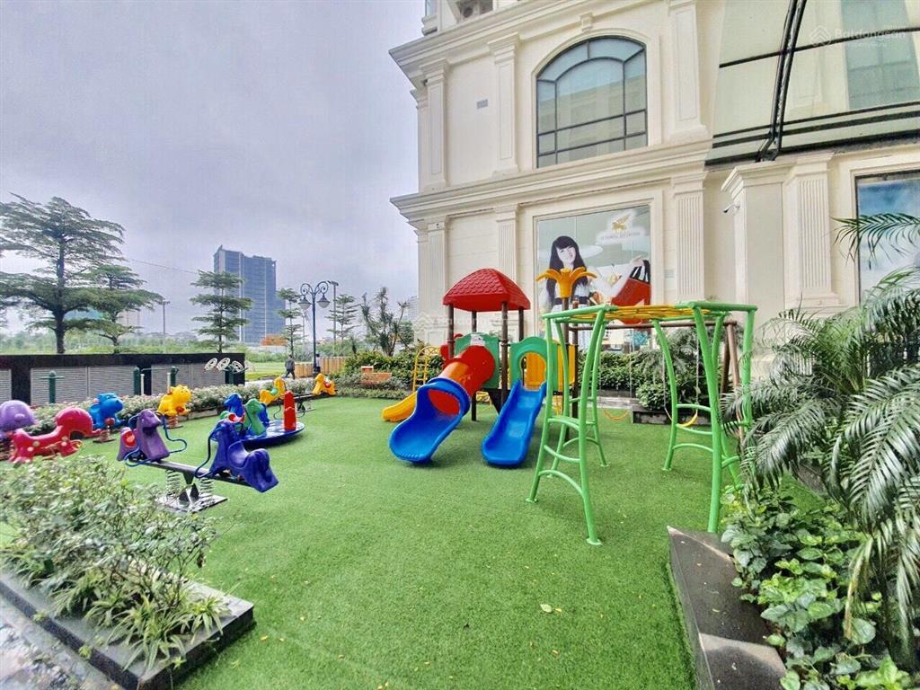 Cần bán căn góc 3pn 2vs 85m2 view sông hồng, cầu nhật tân. full đồ. giá 8.3 tỷ ( sẵn sổ)