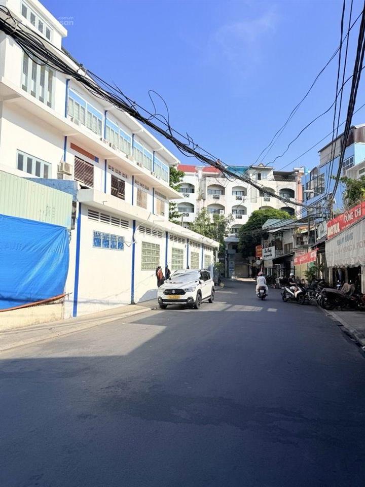 Tân bình ngay lý thường kiệt, 4 tầng btct, 6pn khai thác 28tr/th, hẻm xe hơi, 6.x tỷ tl
