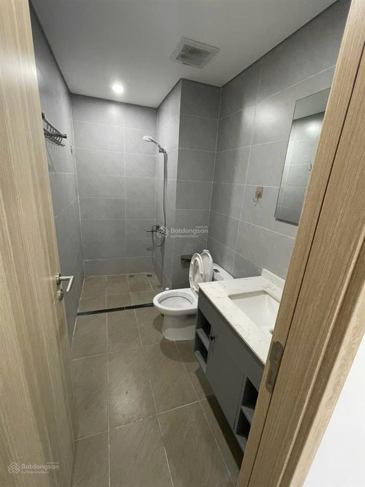 Cần bán gấp căn 3 ngủ diện tích 96m2, có sổ, full đồ, dự án feliz homes