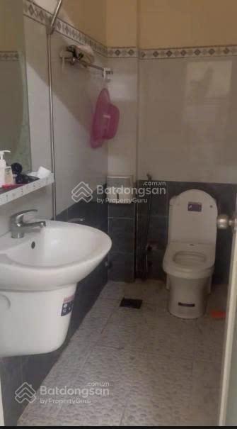 Nhà đúc 3 tầng hẻm xe hơi thông đông hưng thuận 2, quận 12, gần chợ cây sộp, 5x16m, 5,9 tỷ