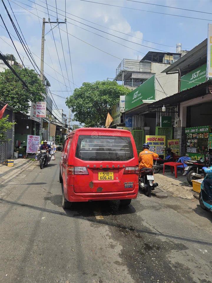 Bán nhà mặt tiền ngay chợ cây sộp, đường đông hưng thuận 03, quận 12, dt 5x20m, giá 7,6 tỷ