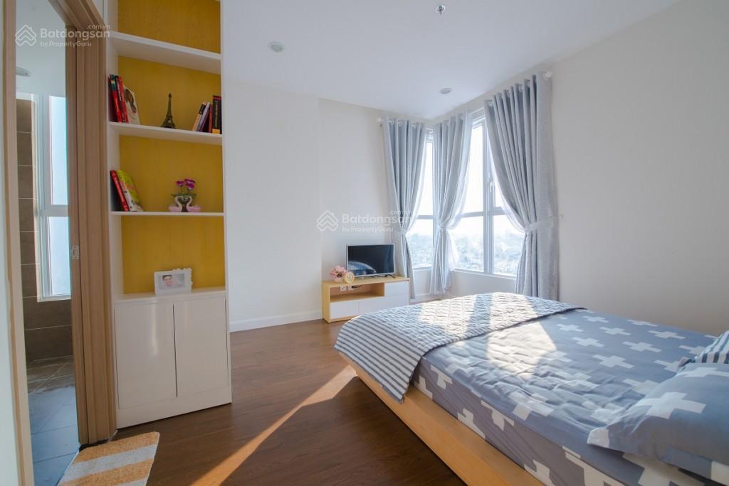 Chủ bán gấp căn hộ chung cư thuận việt, quận 11, căn góc 95m2, 3pn, 5.2 tỷ, có sổ hồng