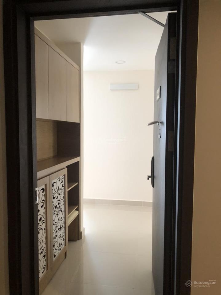 Chủ bán gấp căn hộ chung cư tại 155 nguyễn chí thanh, quận 5, 62 m2, căn góc, giá tốt