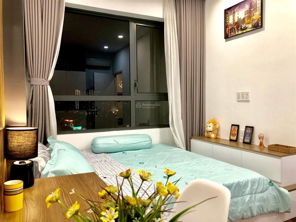 Cho thuê căn hộ 590 cách mạng tháng tám, quận 3, 2pn, 2wc, 13 triệu.
