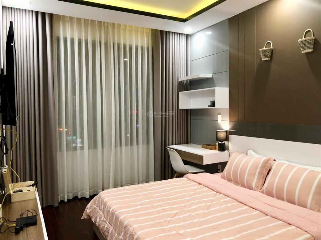 Cho thuê căn hộ 590 cách mạng tháng tám, quận 3, 2pn, 2wc, 13 triệu.