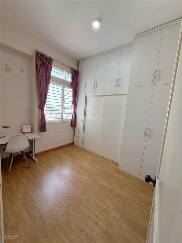 Bán gấp căn hộ chung cư 312 lạc long quân, quận 11, 64,5m2, 2pn, 3,4 tỷ, sổ hồng