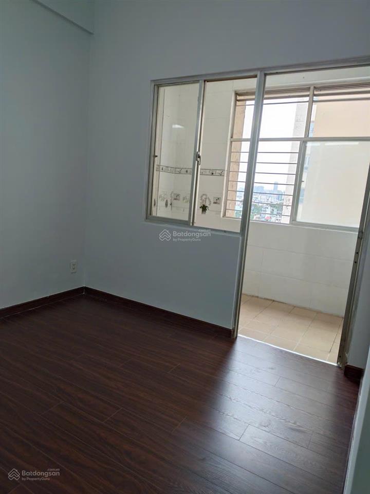 Bán căn hộ chung cư ngô gia tự, quận 10, chỉ với 3,5 tỷ, thang máy, nhà đẹp, sổ hồng