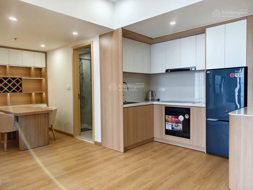 Bán căn hộ 2 phòng ngủ sun cosmo