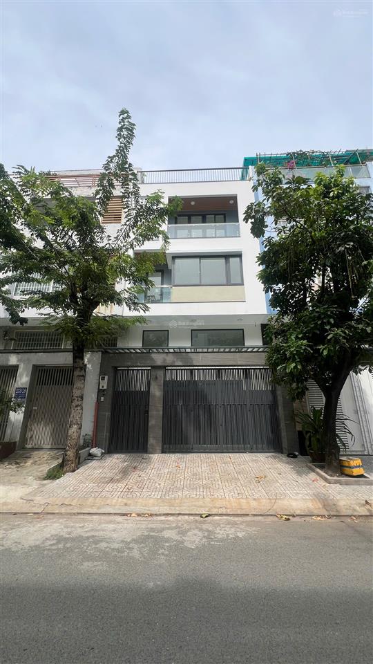 Hiếm có nhà 4 tầng (4.5x20m) có hầm để ô tô đường 12m kdc đặng thùy trâm  bình lợi p13 bình thạnh