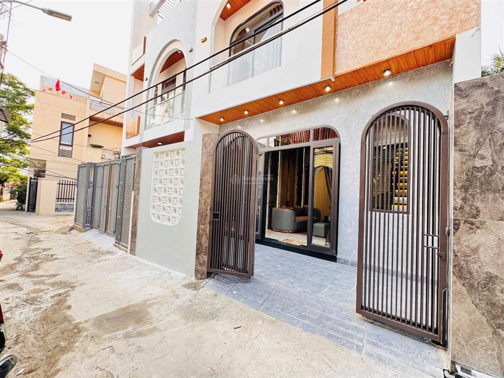 Nhà 3 tầng 3 mê kiệt chuẩn 4m xe ôtô trước nhà, vị trí mặt kiệt k80/8 tôn đức thắng