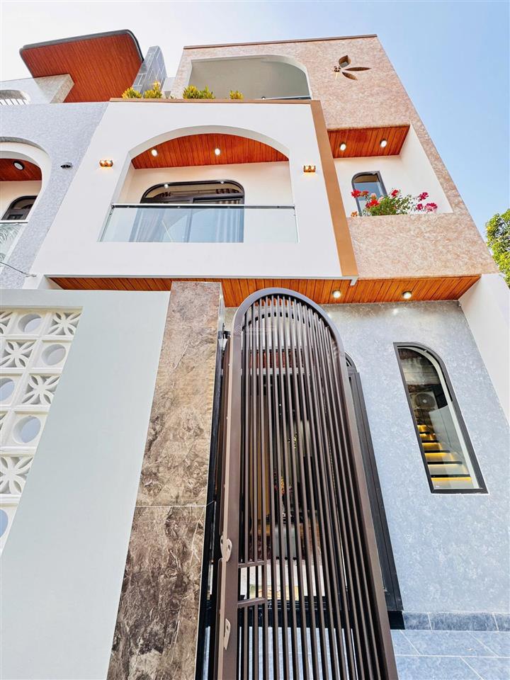 Nhà 3 tầng 3 mê kiệt chuẩn 4m xe ôtô trước nhà, vị trí mặt kiệt k80/8 tôn đức thắng