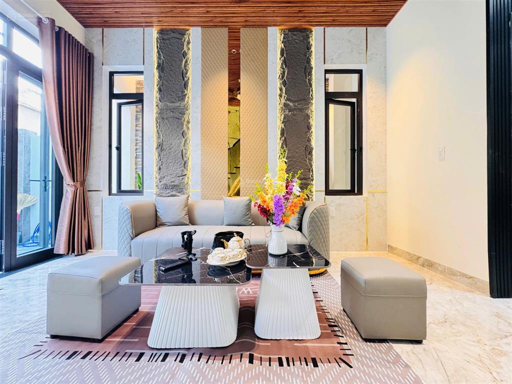 Nhà 3 tầng 3 mê kiệt mới hoàn thành chuẩn 4m xe ôtô trước nhà, vị trí mặt kiệt k80/8 tôn đức thắng