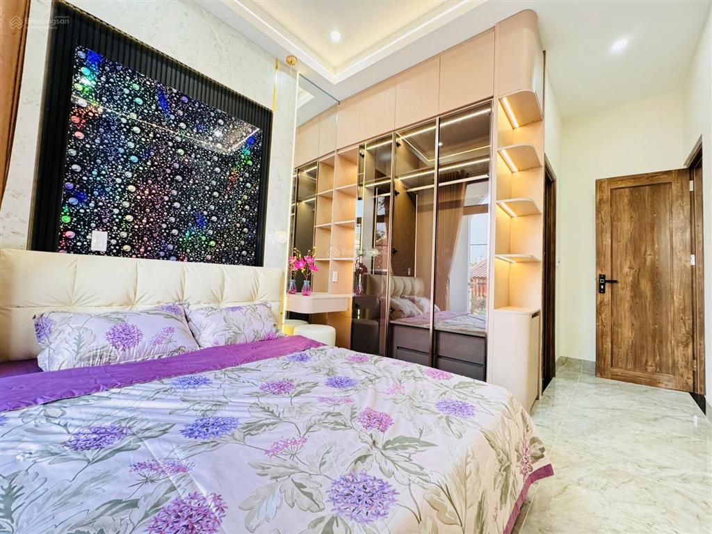 Nhà 3 tầng 3 mê kiệt mới hoàn thành chuẩn 4m xe ôtô trước nhà, vị trí mặt kiệt k80/8 tôn đức thắng