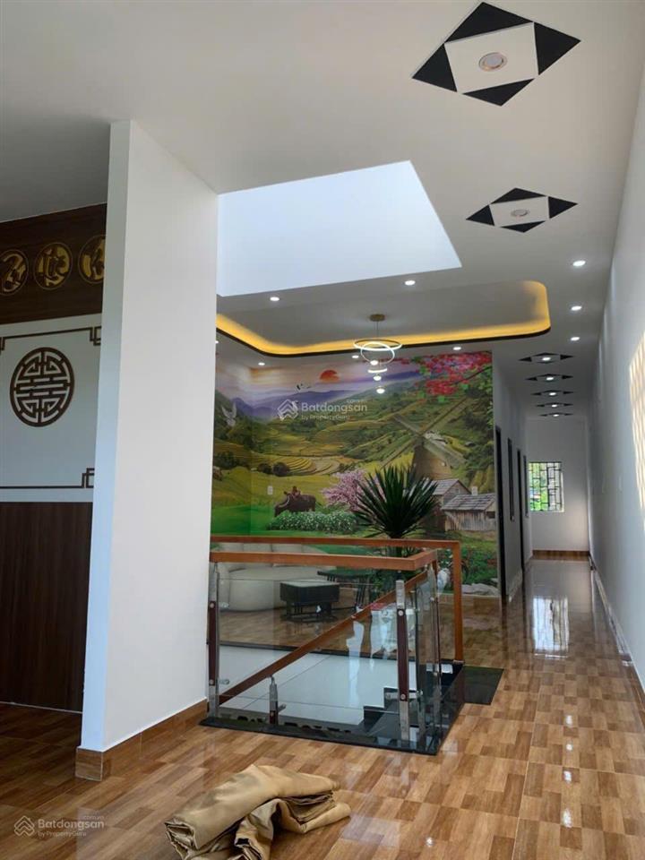 Bán nhanh nhà mặt tiền phạm thị lam anh (song song đường hoàng văn thái) hòa khánh, đn 120m²