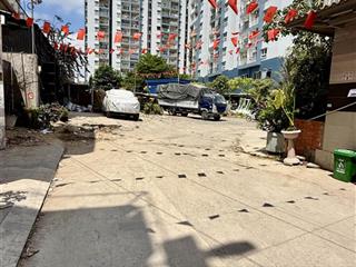 Đất đẹp lê văn chí p.linh trung  nằm trong kdc đồng bộ cao tầng  hẻm 7m thông  64m2(4x14m) 5.6tỷ