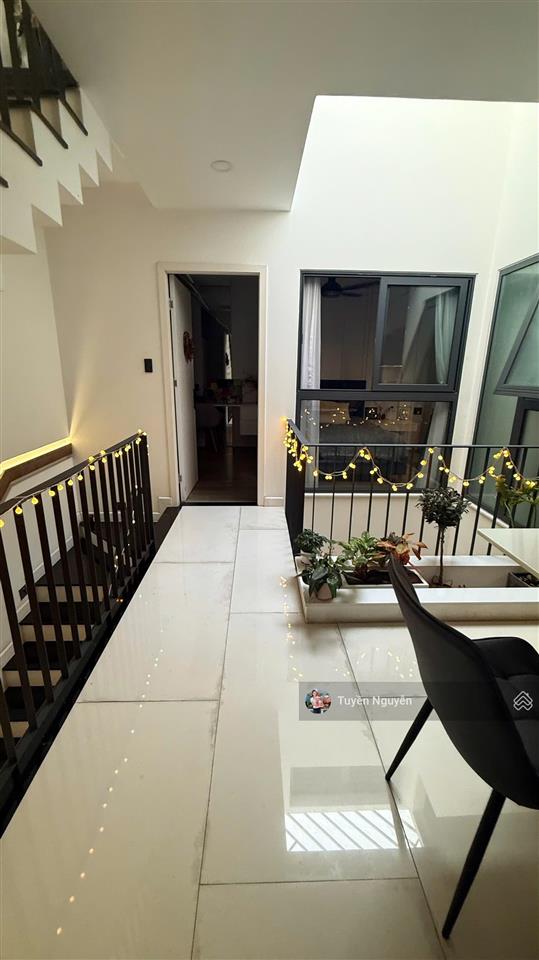 Nhà mới đẹp thiết kế hiện đại tặng full nội thất xịn sò p.trường thọ gần ga metro 100m2 ngang 6m