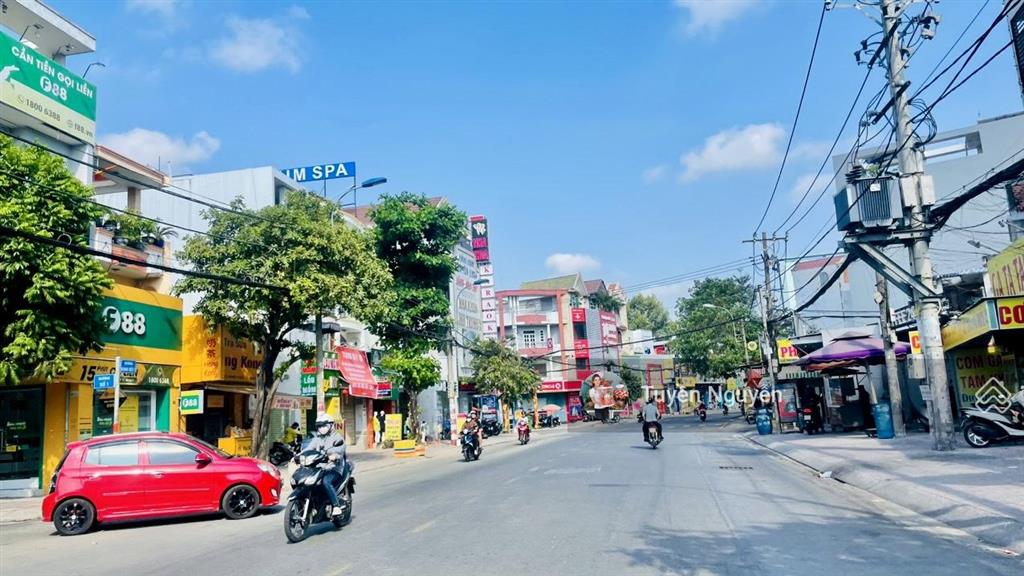 Giảm mạnh 1 tỷ  nhà mặt tiền 3 tầng đường số 20 kdc himlam linh chiểu 100m2(5x20m) thu nhập 25tr/t