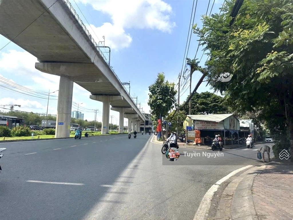 Đất đẹp góc 2 mặt tiền ngang 7m sát ga metro bình thái p.trường thọ thích hợp xây chdv hẻm xe tải