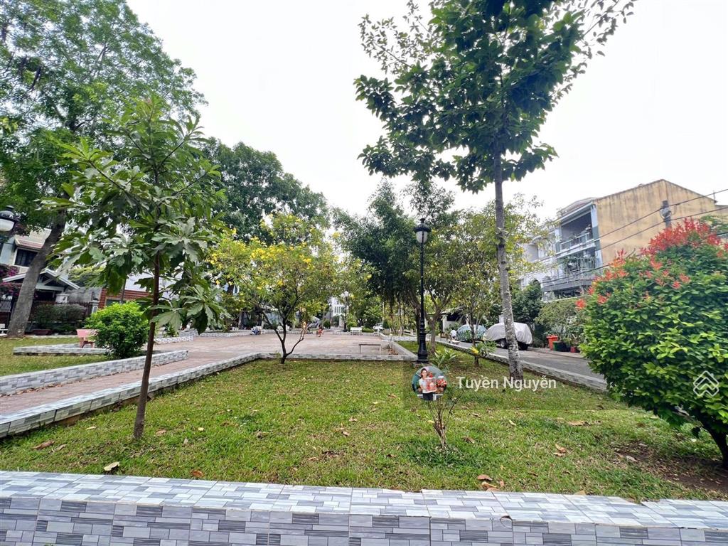 Đất mặt tiền đường số p.trường thọ 192m2(12x16m) nằm trong kdc himlam gần ga metro giá chốt tốt