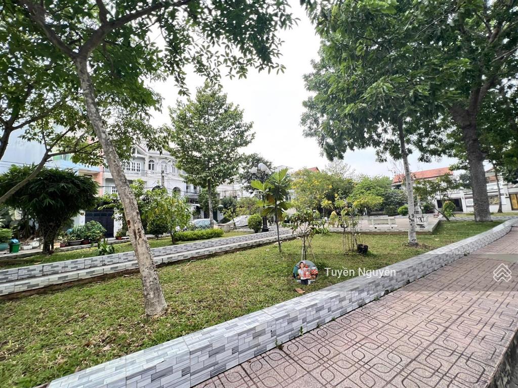 Đất mặt tiền đường số p.trường thọ 192m2(12x16m) nằm trong kdc himlam gần ga metro giá chốt tốt