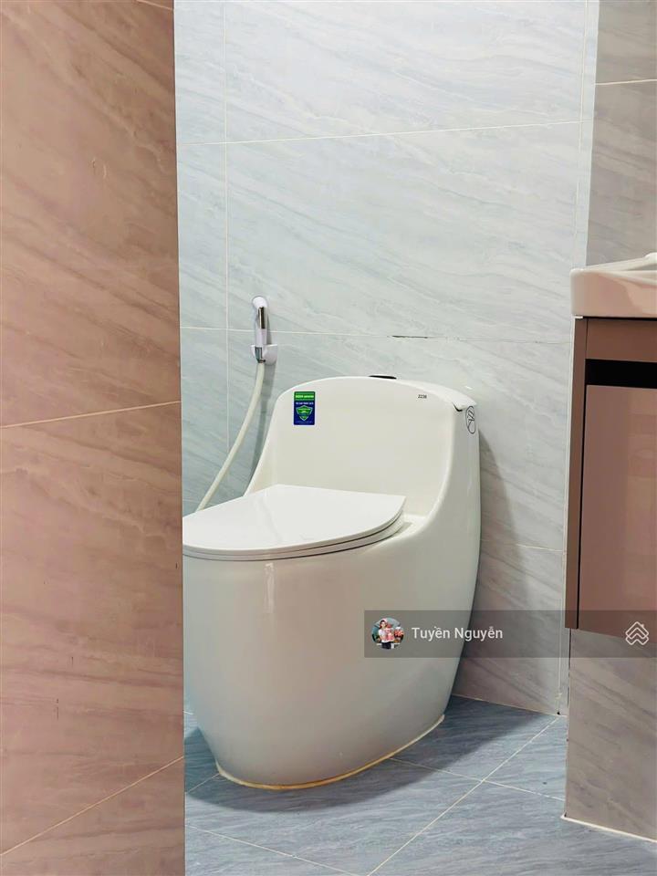 Toà nhà 5 tầng chdv 43 phòng thu nhập 190tr/tháng 411m2 ngang 18m p.tăng nhơn phú gần lê văn việt