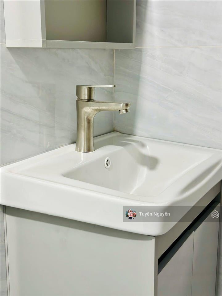 Toà nhà 5 tầng chdv 43 phòng thu nhập 190tr/tháng 411m2 ngang 18m p.tăng nhơn phú gần lê văn việt