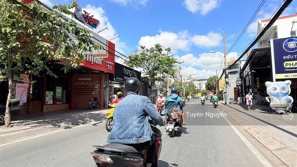 Cam kết giá tốt hoàng diệu 2  mặt tiền kinh doanh 4 tầng kiên cố thu nhập 40tr/tháng (4.5mx18m)