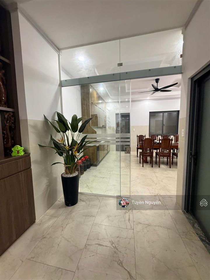 Gấp lắm rồi  nhà mới xây 4 tầng 7 phòng có thang máy đường số 8, phường linh tây 103m2 ngang 5,6m