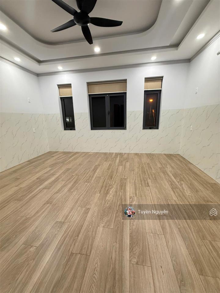 Gấp lắm rồi  nhà mới xây 4 tầng 7 phòng có thang máy đường số 8, phường linh tây 103m2 ngang 5,6m