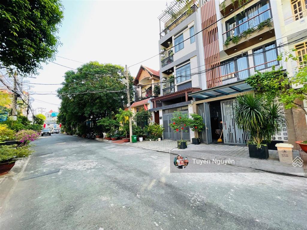 Siêu rẻ nhà 3 tầng cạnh kdc himlam linh chiểu sát hoàng diệu 2 đối diện công viên đáng sống thủ đức