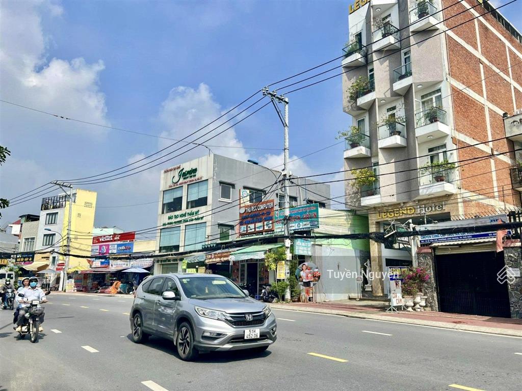 Ngộp bán gấp mặt tiền kd 3tầng đường lê văn chí 128.5m2 ngang 8m sát hoàng diệu2 gần ngã tư thủ đức