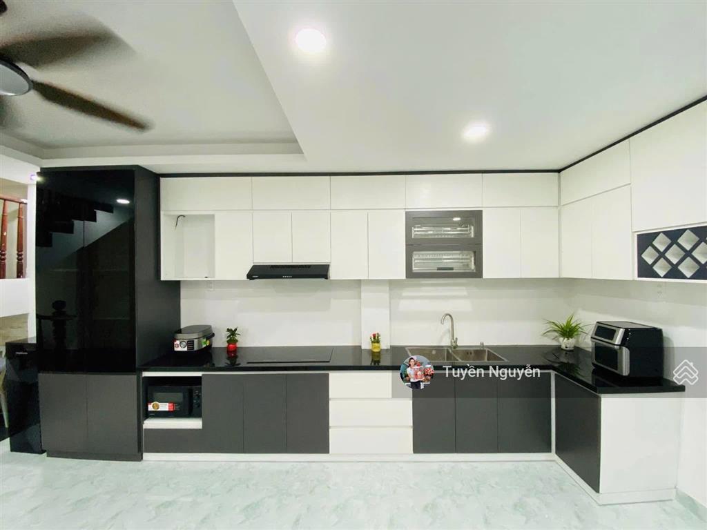 Bán nhà 4 tầng đường số 39 linh đông tặng full nội thất xịn sò kdc đồng bộ cao tầng gần vành đai 2