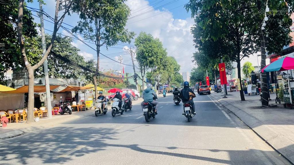 Đất đẹp khu areco mặt tiền kd ngay đào trinh nhất 111m2 ngang 5m đối diện công viên chỉ có 10 tỷ