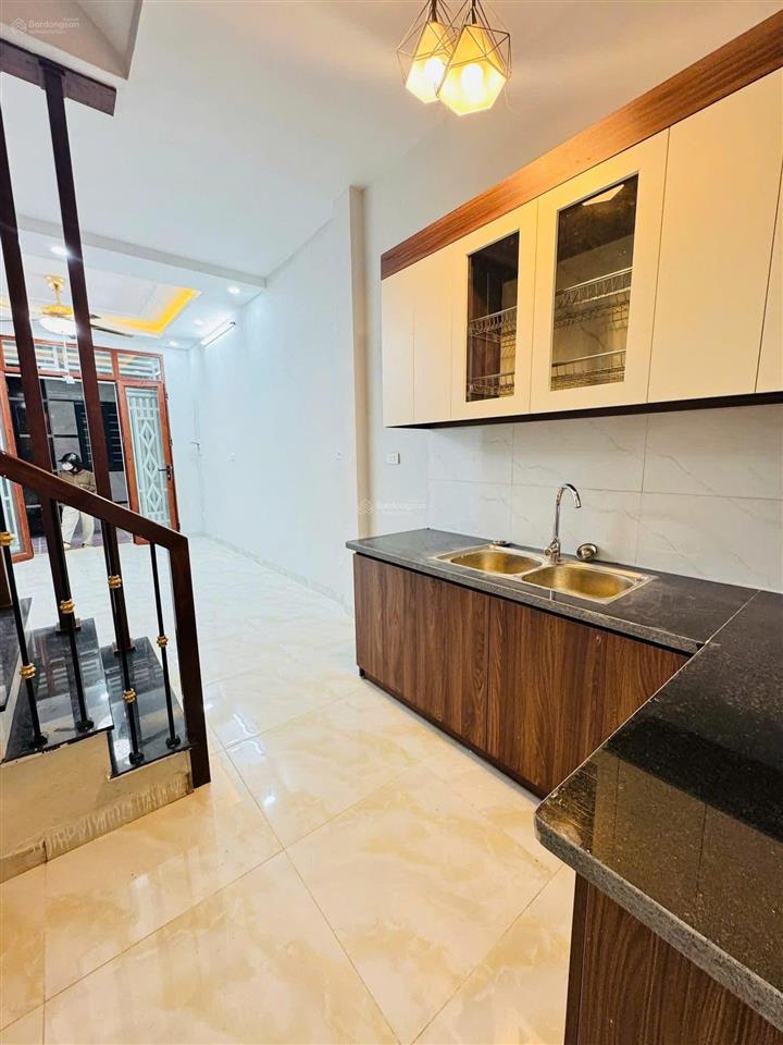 Khẳng định căn này dang rẻ nhất hà nộinhà xây mới 4 tầng, vị trí đẹptrả trước chỉ 1 tỷ nhận nhà