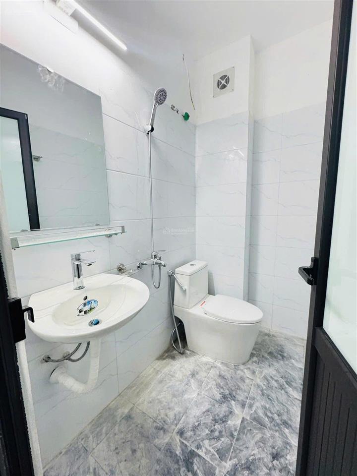 Khẳng định căn này dang rẻ nhất hà nộinhà xây mới 4 tầng, vị trí đẹptrả trước chỉ 1 tỷ nhận nhà