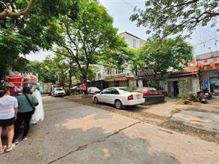 Tân mai cách 100m oto đỗ ngày đêm . 35m,5 tầng nhỉnh 7d. sổ đỏ cc . gần trường , gần chợ