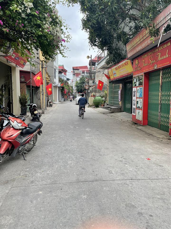 Nhỉnh 3 tỷ sở hữu ngay 155m2 đất tặng nhà 3 tầng, ô tô vào đất, ở sướng, dòng tiền ổn định