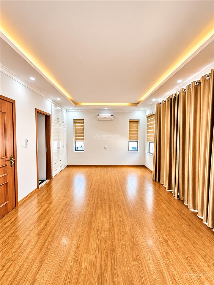 Siêu phẩm lô góc  ô tô tránh  ở sướng kinh doanh đỉnh