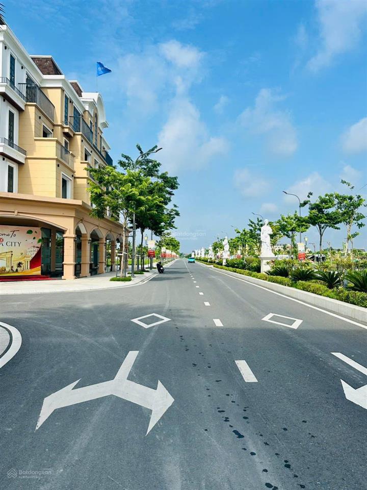 Bán shophouse mặt tiền đại lộ 818 agora city thủ thừa, long an