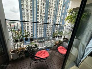 Chủ gửi bán nhanh 2pn. 2wc 70m2 full nt đẹp chỉ xách vali vào ở ngay vincom sổ sẵn. hỗ trợ vay nh