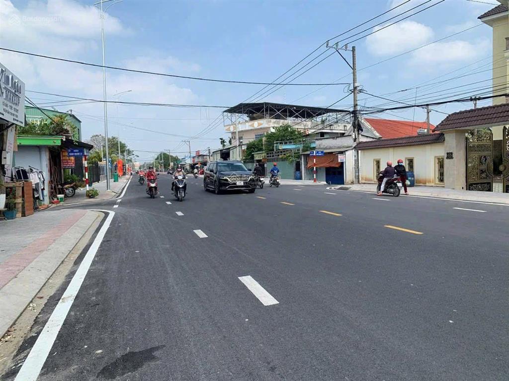 1 căn hiếm có, nhà hxh đỗ cửa, cách mt nguyễn chí thanh 100m  nhà trệt, lầu, 3 pn chỉ 2 tỷ 8.