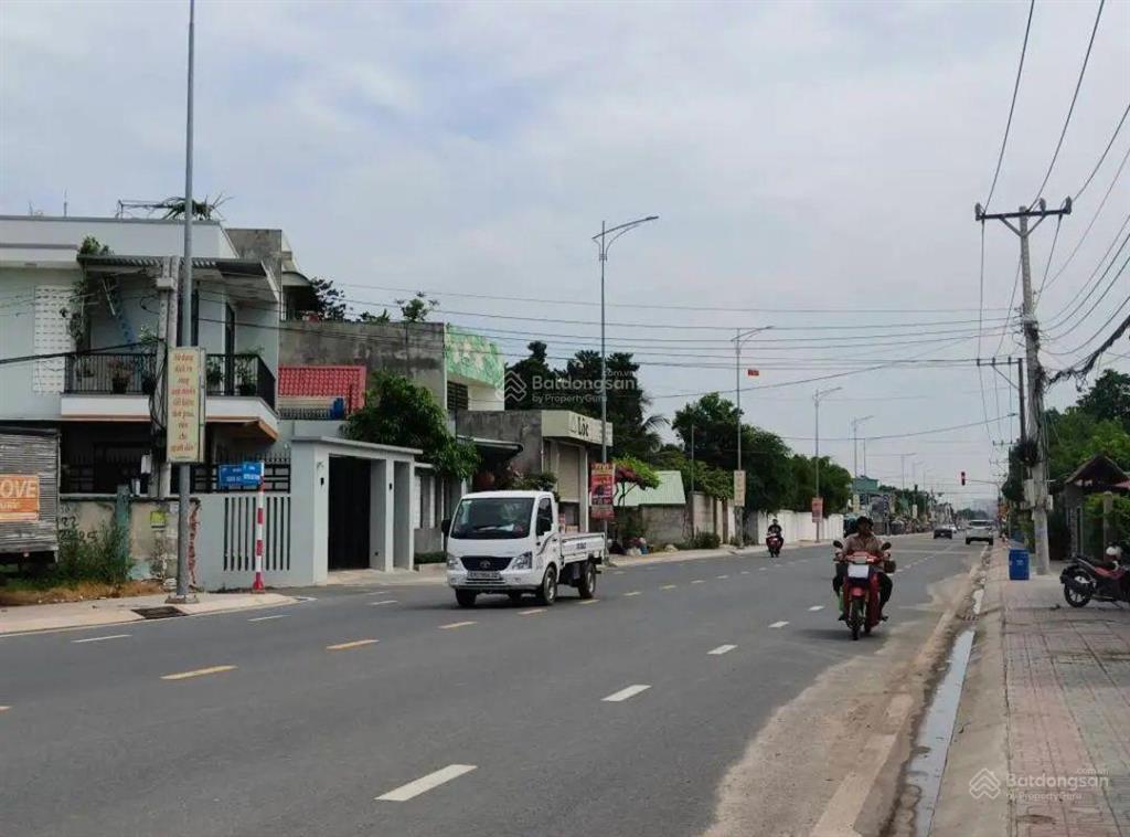 Bán đất đường xe tải gần mt nguyễn chí thanh  ngang 5m xd tự do  dân trí  245m² chỉ 3.5 tỷ tl